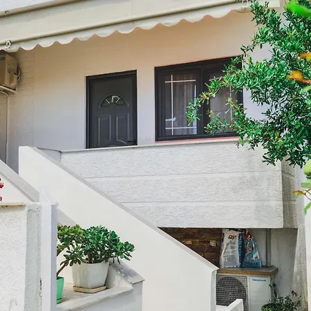 Fredi Apartment