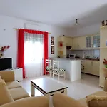 Fredi Апартаменты