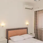 Fredi Апартаменты