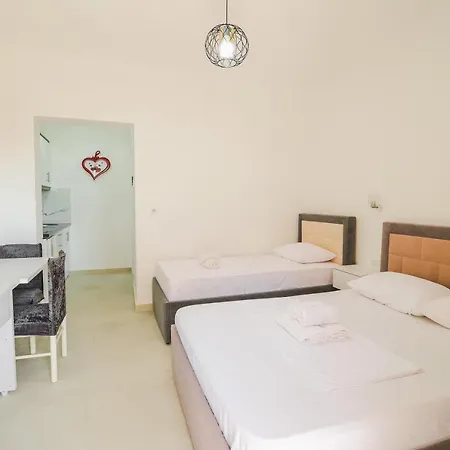 Fredi Apartment Ksamil