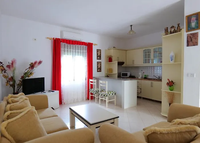 Fredi Apartment