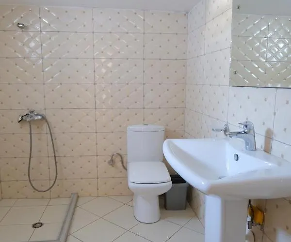 Fredi Apartment Ksamil