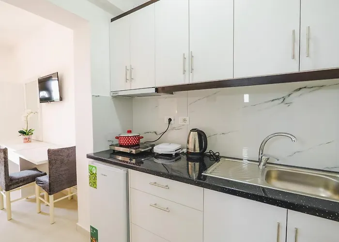 Apartment Fredi *