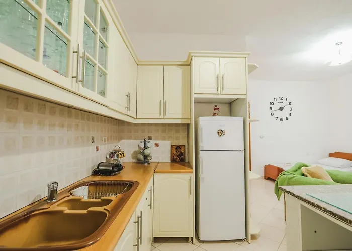 Fredi Apartment Ksamil