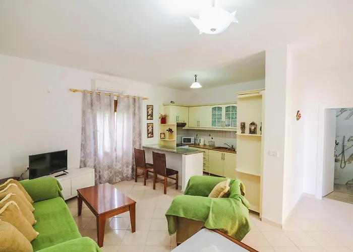 Apartment Fredi *