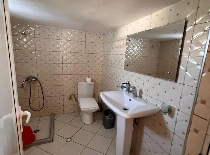 Fredi Apartment